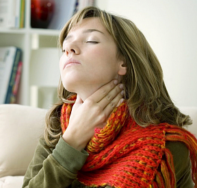 15 meilleurs remèdes pour les maux de gorge